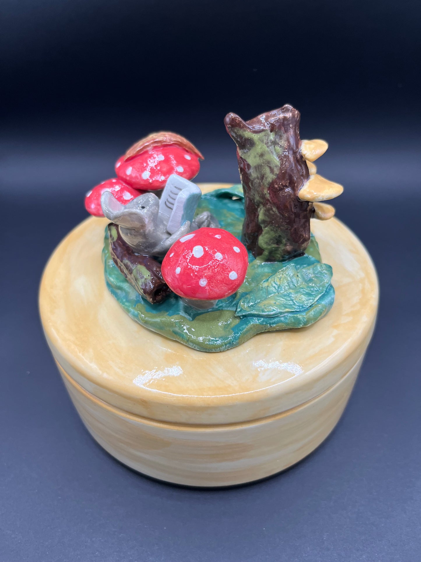 Cofanetto tondo bosco