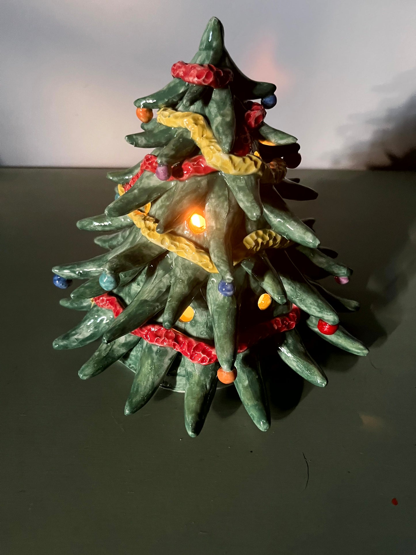 Albero piccolo decorativo e portacandela