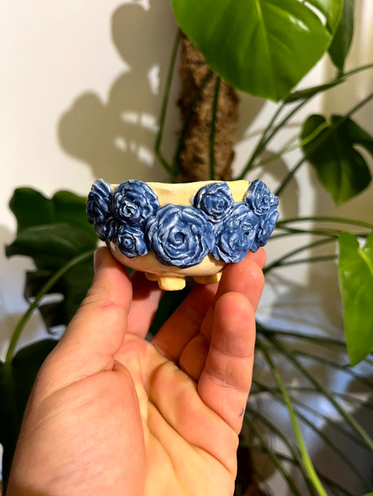 Ciotolino rose con candela