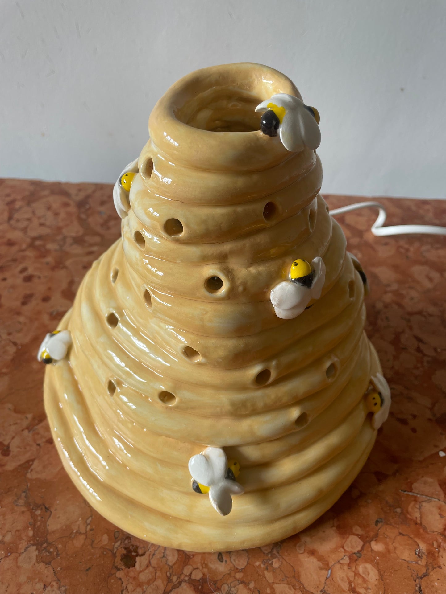 Lampada da tavolo api