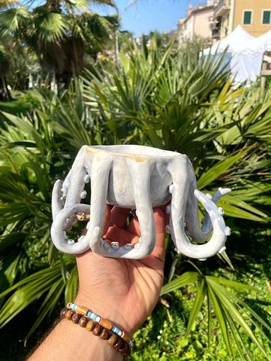 Vaso con tentacoli